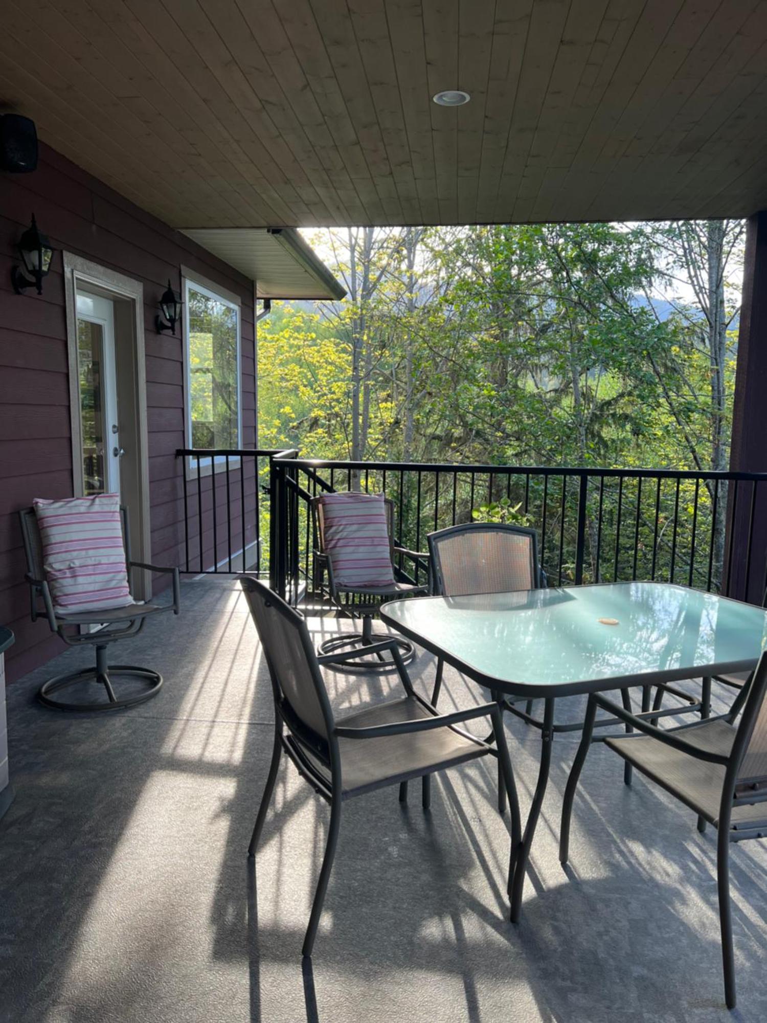 Shoreside Private Room Sechelt Exterior foto